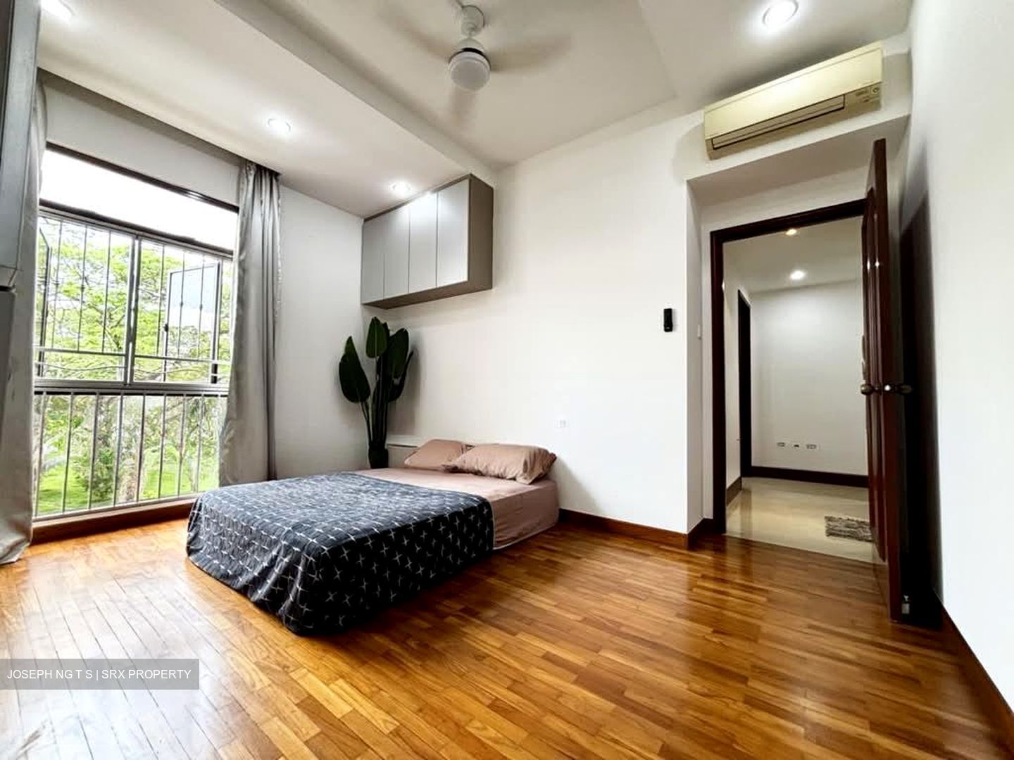 Seletaris (D27), Condominium #564139071